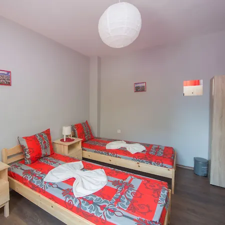 Peter Pan House Affittacamere 3*