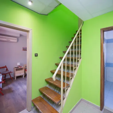 Къща за гости Peter Pan House 3*